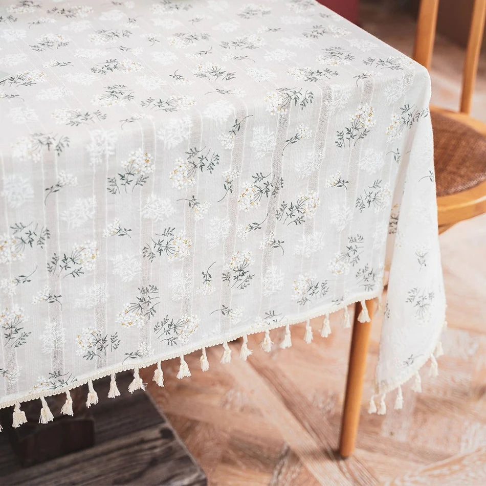 Selene Style Small Daisy Cotton Floral Tablecloth